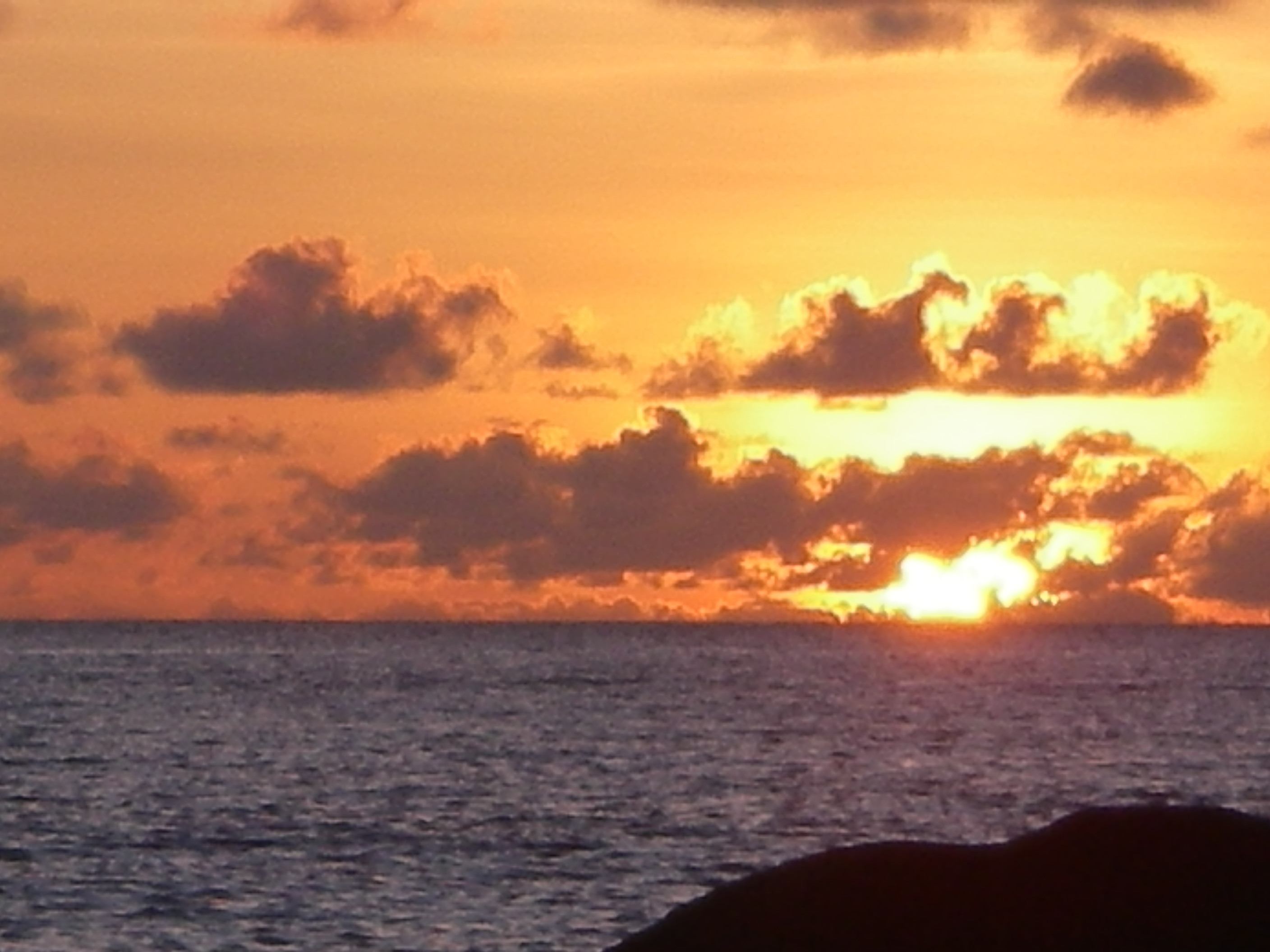 Der Sonnenuntergang am Strand